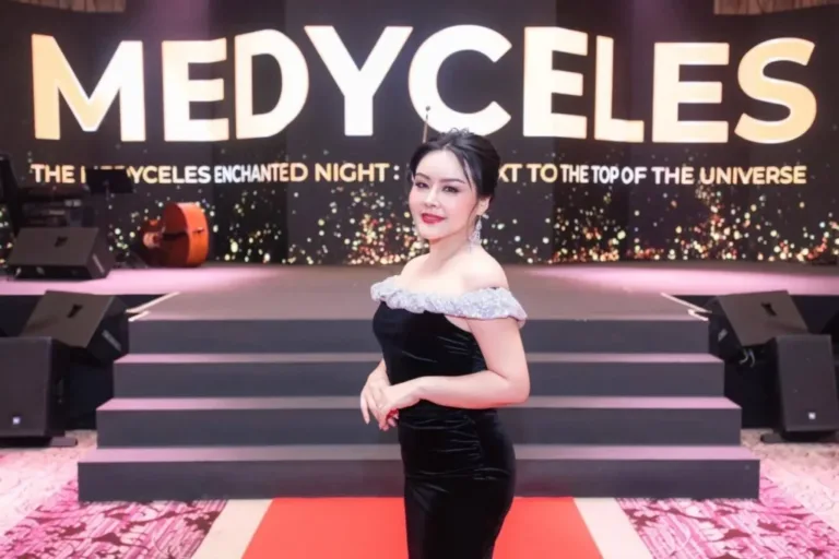 THE MEDYCELES ENCHANTED NIGHT : THE NEXT TO THE TOP OF THE UNIVERSE”