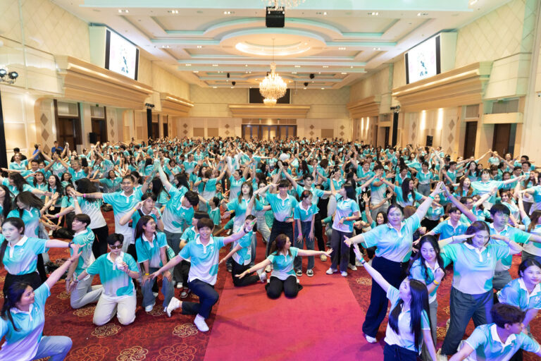 MASTER จัดหนัก Team Building 2025 สันทนาการ สร้างความสามัคคี สู่เป้าหมาย 883 ปิดท้าย Staff Party อิ่มจุก สุขสนุก รางวัลเพียบ