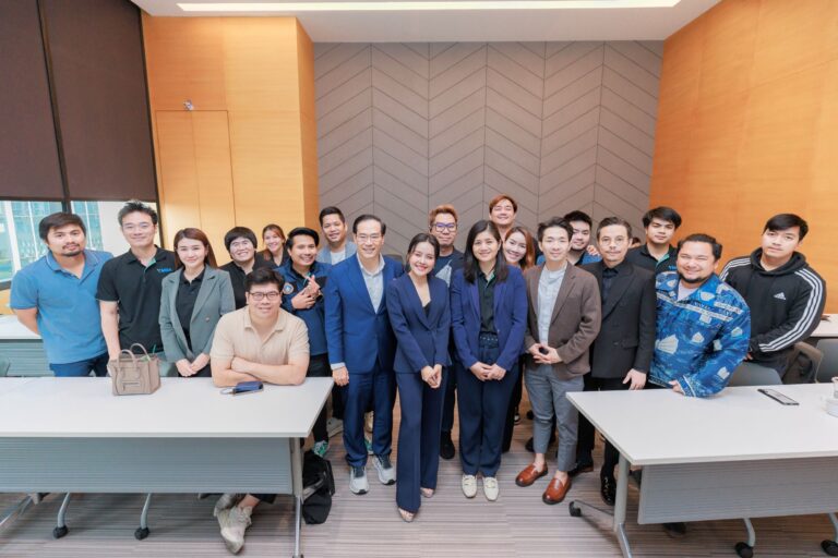 MASTER ได้รับเกียรติบรรยาย หัวข้อ “เคล็ดลับการนำบริษัทเข้าตลาดหลักทรัพย์ฯ”ให้แก่นักศึกษาป.โท หลักสูตร​ YMBA​ ม.หอการค้าไทย