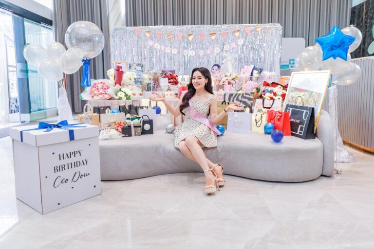 วันเกิดปีนี้ของดาว-ลภัสรดา CEO MASTER อบอุ่นสุดๆ พาครอบครัวทำบุญ-บริจาคสิ่งของ-เลี้ยงอาหารผู้พิการทางสายตา แถมได้รับอวยพรจากดารา-อินฟลูฯ แน่นฟีด