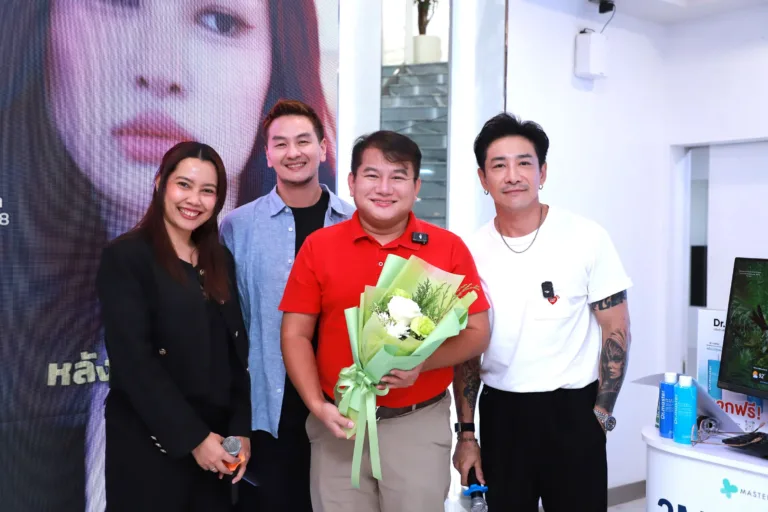 3M Hair Transplant จัดบูธกิจกรรม ยกระดับการดูแลเส้นผม ผ่านกิจกรรมวิเคราะห์รากผม เสริมความเข้าใจสุขภาพหนังศีรษะ
